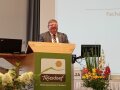 Hans Popp am Rednerpult